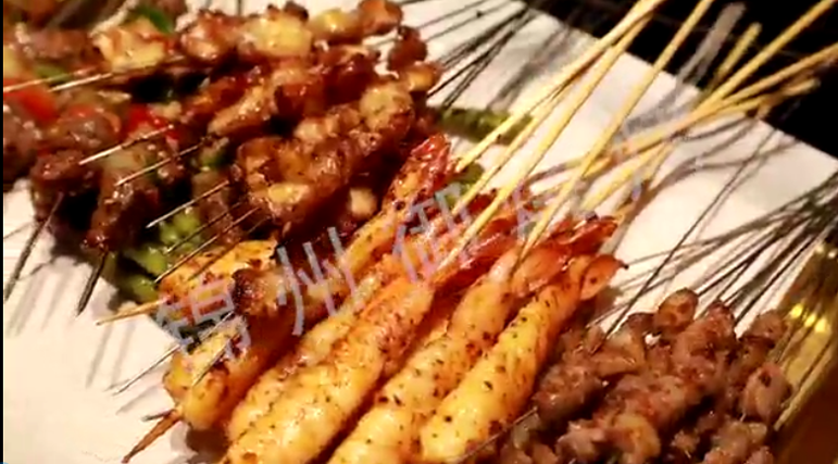 锦州御烧烤《隐秘的美食 烤河蟹》